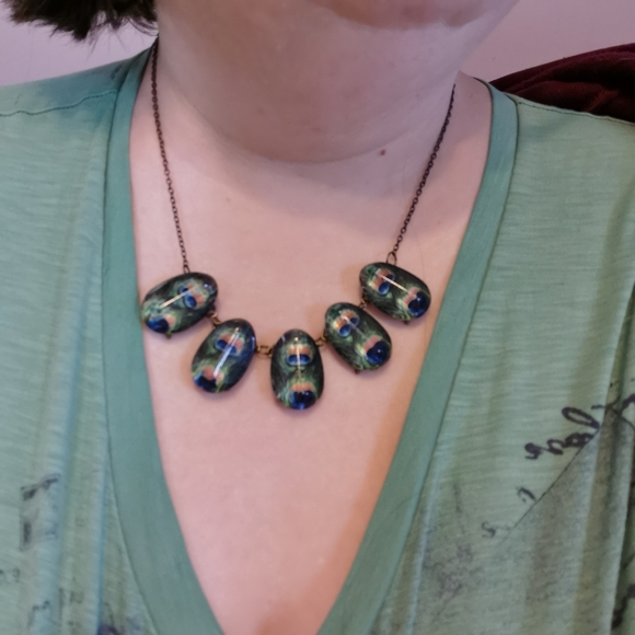 Antiqued Bronze Tone Chunky Peacock Feather Necklace - Picture 16 of 16